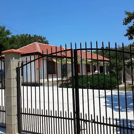 Casa de Férias Holiday In Village